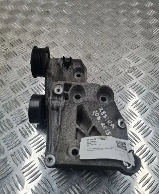 Opel Zafira C Bracket in trunk/boot 