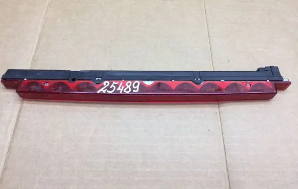 Audi A6 S6 C5 4B Third/center stoplight 4B0945097
