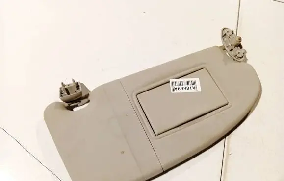Sun visor