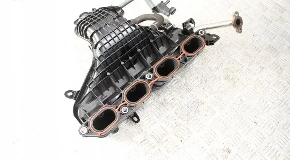 Toyota Prius (XW30) Intake manifold 1712037050
