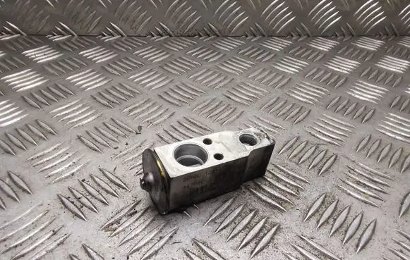 Air conditioning (A/C) expansion valve