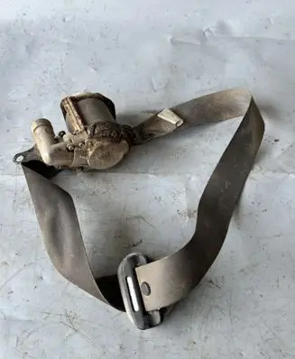 Suzuki Grand Vitara I Front seatbelt 0427138 8494082DL