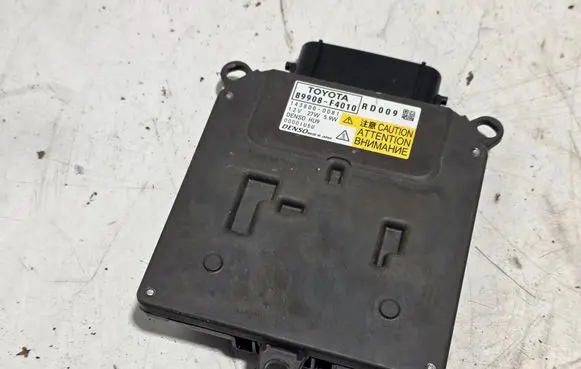 Toyota C-HR I Headlight ballast module Xenon 89908F4010 1438000081 00001U6U