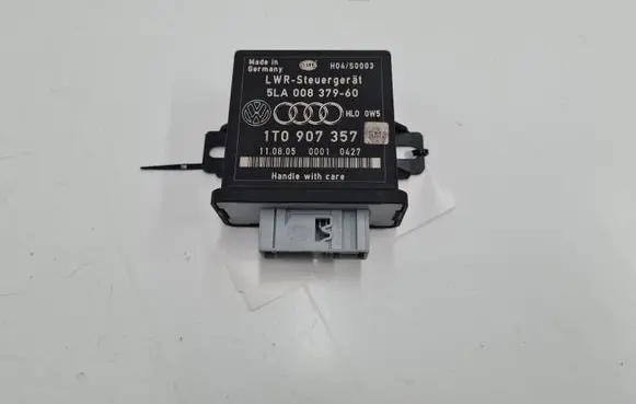 Volkswagen Touran I Light module LCM 1T0907357