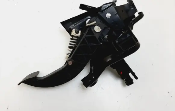 Clutch pedal
