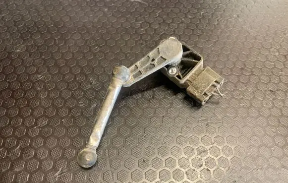 BMW X1 E84 Headlight/headlamp level sensor 6785205