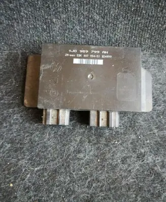 Volkswagen PASSAT B5.5 Comfort/convenience module 1J0959799AH