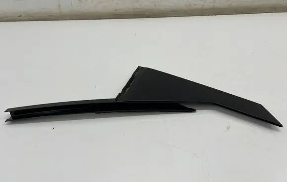 Nissan Qashqai J12 Other rear door trim element 822906UA1A