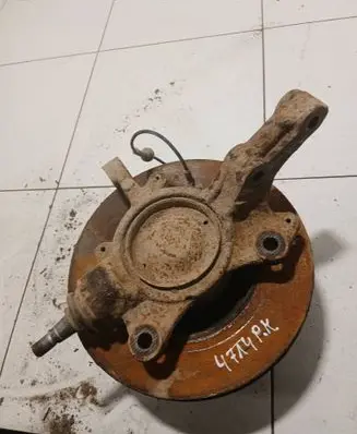Renault Master III Front wheel hub 174J