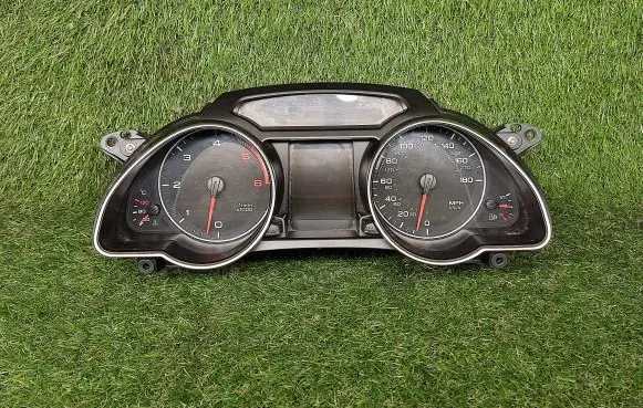 Audi A5 Sportback 8TA Speedometer (instrument cluster) 8T0920981K