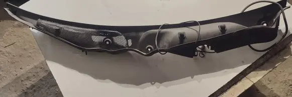 Mercedes-Benz E W212 Wiper trim A2128301013