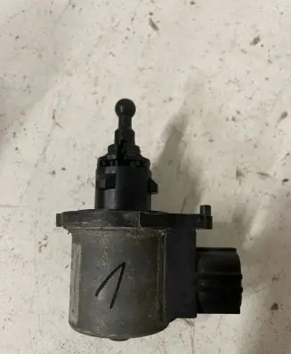 Lexus GS 300 400 430 Headlight level adjustment motor 8566148030 8651000620 3740077894