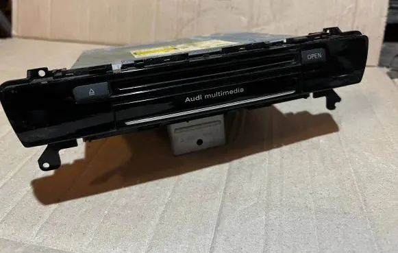 Audi A7 S7 4G Radio/CD/DVD/GPS head unit 4G0035666C 4G0035666