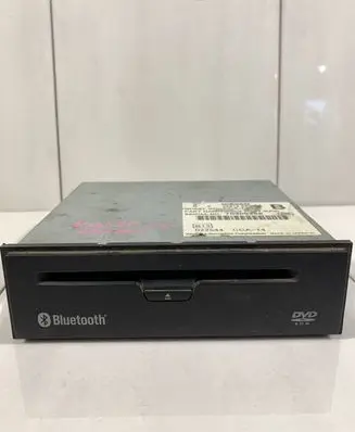 Nissan Navara D40 CD/DVD changer 70400268