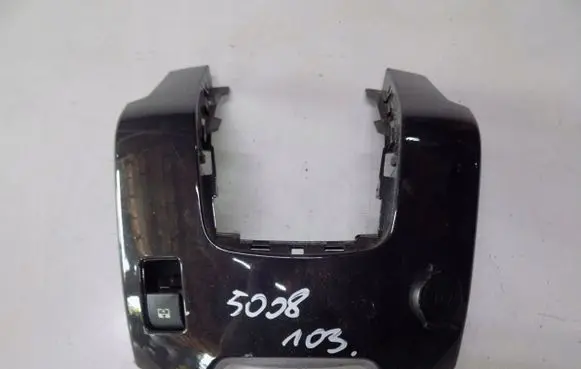 Peugeot 5008 Dashboard center trim panel 9686404177