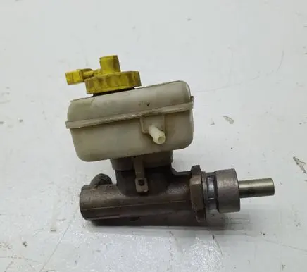 Skoda Octavia Mk1 (1U) Master brake cylinder 21027099