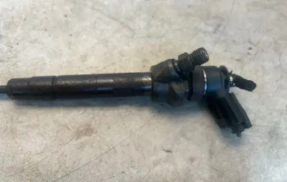 BMW X1 E84 Fuel injector 0445110289 779844604 7798446
