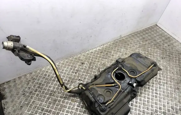 Audi Q3 F3 Fuel tank 5qf201021gd