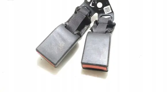 Opel Insignia B Middle seatbelt buckle (rear) 