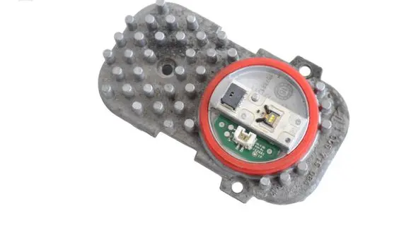 BMW X5 F15 LED ballast control module 1305715084