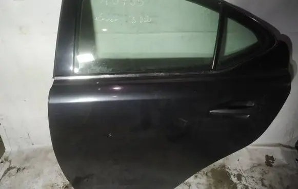Lexus IS 220D-250-350 Rear door pilkos