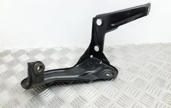 Audi A6 S6 C6 4F Intercooler pipe mounting bracket 4F0145813F