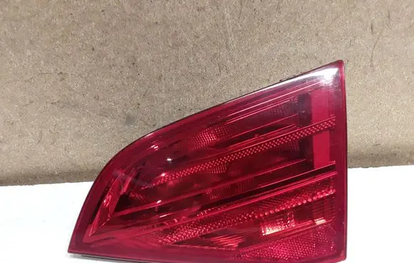 Audi A4 S4 B8 8K Tailgate rear/tail lights 8K9945094