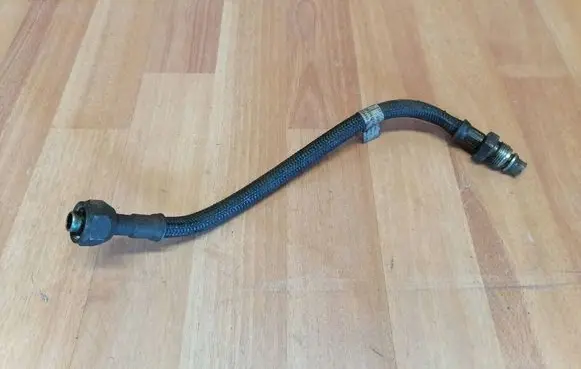 Jeep Cherokee KJ Oil cooling pipe