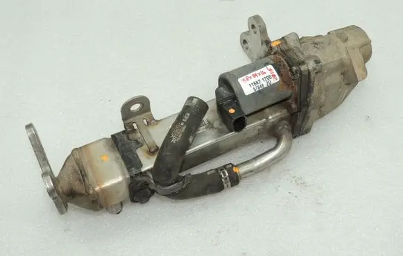 Volvo XC70 EGR valve 8627871 36000974