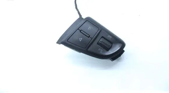 Steering wheel buttons/switches