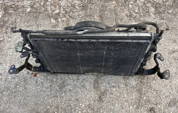Volvo V50 Radiator set 3M5H8005TL 11MAY200806
