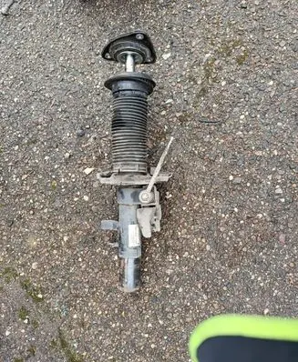 Ford Focus Front shock absorber/damper BV6118045LAB
