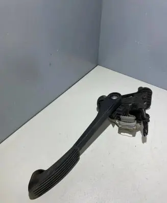 Volvo S80 Accelerator throttle pedal 30683516 6PV00853712