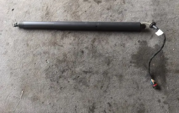 Porsche Macan (95B) Tailgate/trunk strut/damper 95B827851F 20374904500174