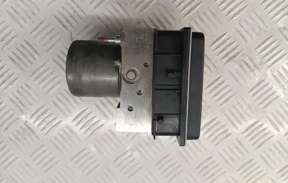 Toyota Avensis T270 ABS Pump 4405005130 4454005070