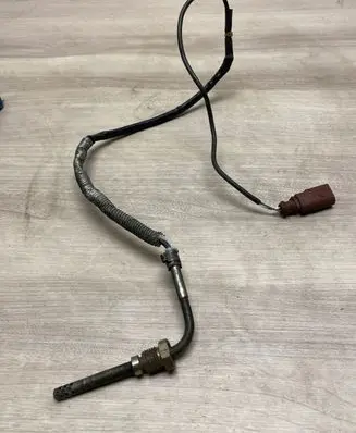 Audi A4 S4 B7 8E 8H Exhaust gas temperature sensor 8e0906088 Vwagats200