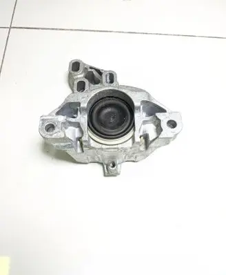 Mercedes-Benz B W246 W242 Engine mount bracket A2462400617 G01316283