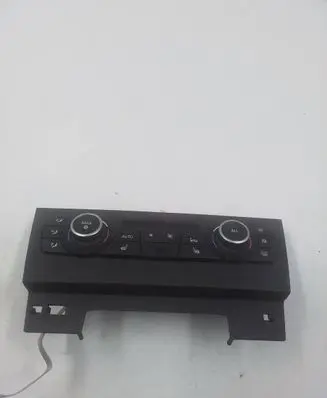 BMW X1 E84 Climate control unit 9242409 100840014B