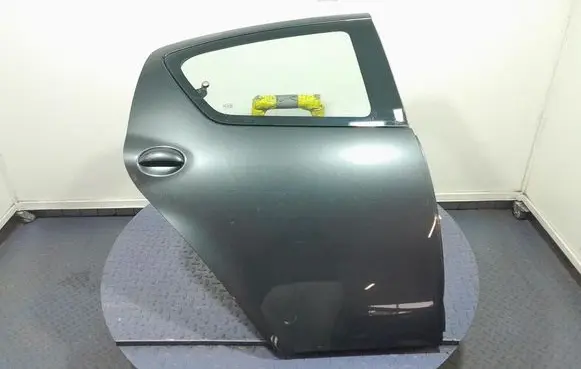 Toyota Aygo AB10 Rear door 