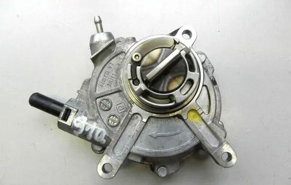 Mercedes-Benz GLK (X204) Vacuum pump A2722300265 A2722300065