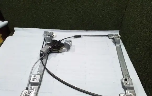 Renault Kangoo II Front door window regulator with motor 128001182B 9030304