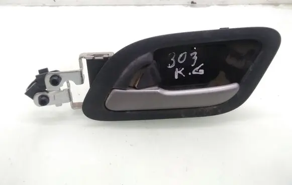 Honda FR-V Rear door interior handle