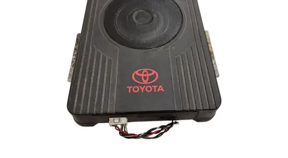 Toyota RAV 4 (XA20) Subwoofer speaker 0869100834 EAB1689D