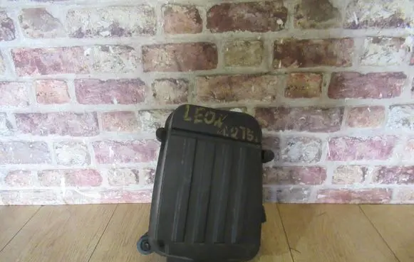 Seat Leon (1P) Air filter box cover 