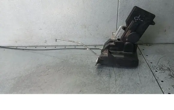 Mazda 626 Front door lock 