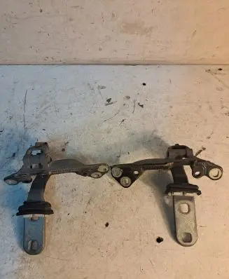 BMW X6 M Tailgate/trunk/boot hinge 7175830