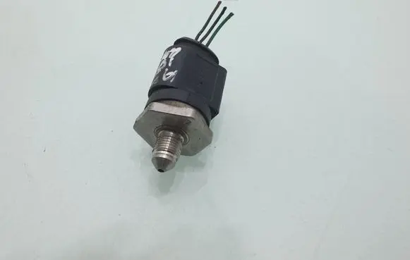 Audi A5 Sportback 8TA Fuel pressure sensor 0261545035
