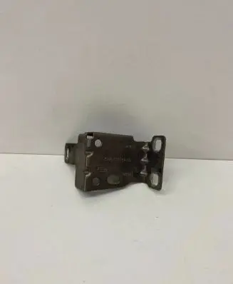 Land Rover Evoque II Fender mounting bracket K8D216E129AC