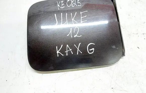 Nissan Juke I F15 Fuel tank cap
