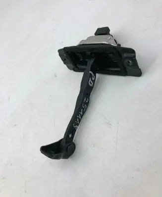 Nissan Qashqai J12 Front door check strap stopper 